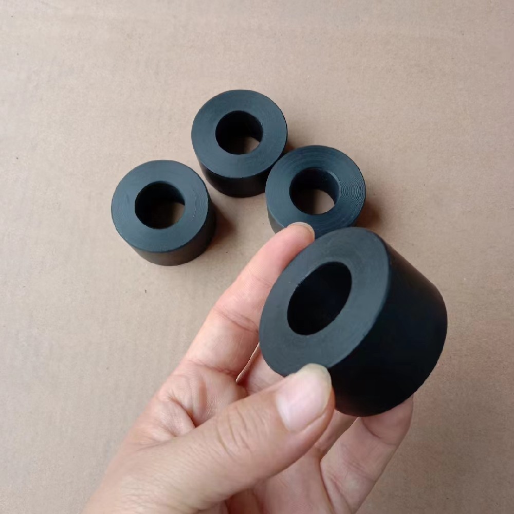 黑色耐磨尼龙轴套  尼龙衬套加工 自润滑尼龙隔套